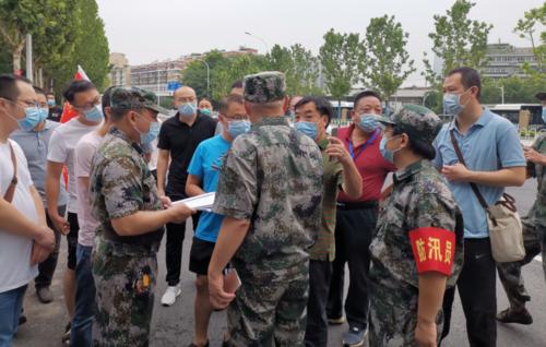 世佳偉業(yè)公司積極捐贈(zèng)防汛救災(zāi)物資