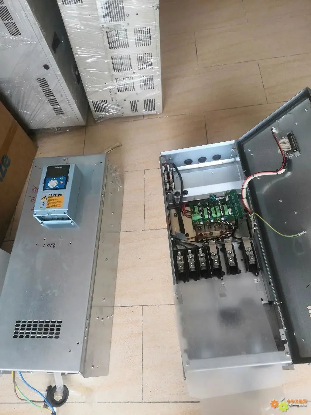 船舶行業(yè)VACON變頻器上電炸機(jī)故障維修案例